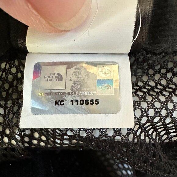 The North Face HyVent Waterproof Jacket - Picture 10 of 10